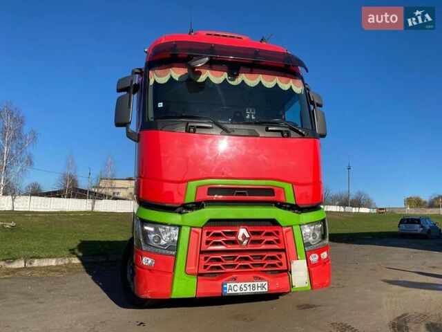 Красный Рено Range T, объемом двигателя 12.78 л и пробегом 300 тыс. км за 19800 $, фото 6 на Automoto.ua