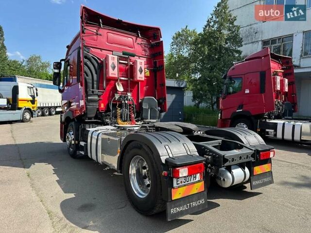 Красный Рено Range T, объемом двигателя 12.9 л и пробегом 698 тыс. км за 31900 $, фото 3 на Automoto.ua
