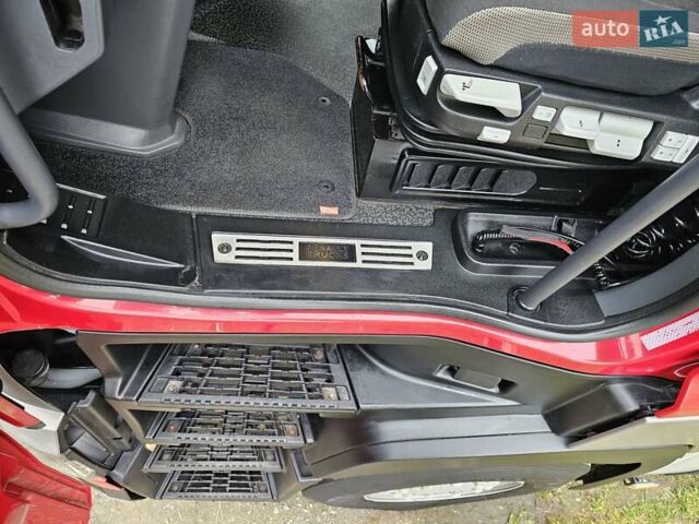 Красный Рено Range T, объемом двигателя 13 л и пробегом 900 тыс. км за 31500 $, фото 42 на Automoto.ua