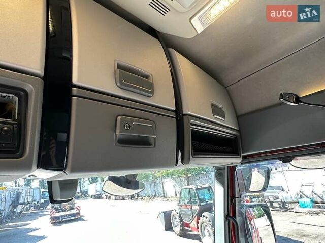 Червоний Рено Range T, об'ємом двигуна 12.8 л та пробігом 700 тис. км за 31900 $, фото 45 на Automoto.ua