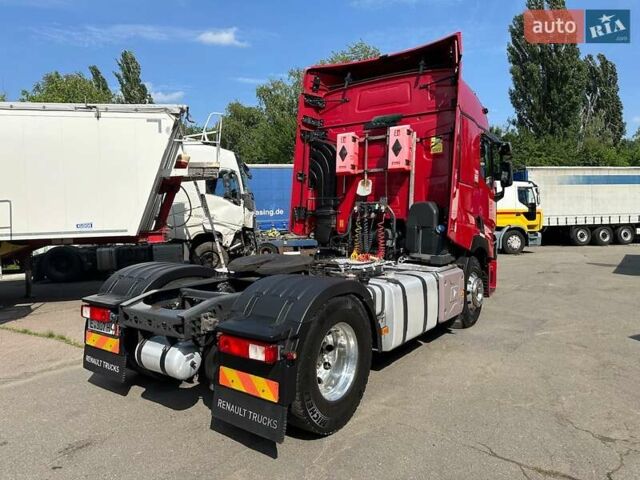 Красный Рено Range T, объемом двигателя 12.9 л и пробегом 698 тыс. км за 31900 $, фото 5 на Automoto.ua