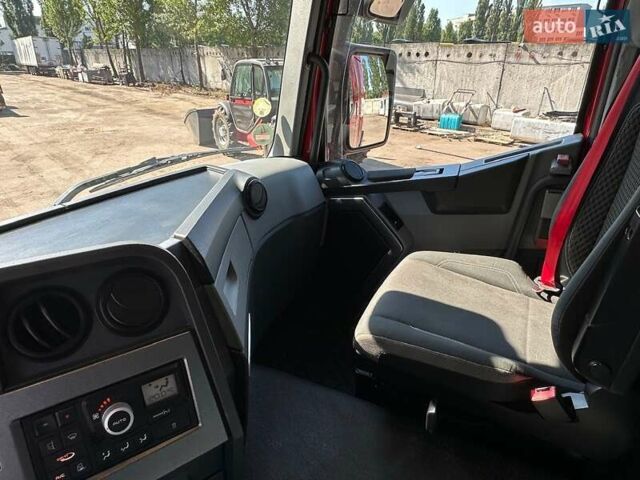 Червоний Рено Range T, об'ємом двигуна 12.8 л та пробігом 700 тис. км за 31900 $, фото 43 на Automoto.ua