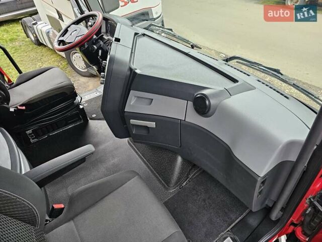 Красный Рено Range T, объемом двигателя 13 л и пробегом 900 тыс. км за 31500 $, фото 57 на Automoto.ua