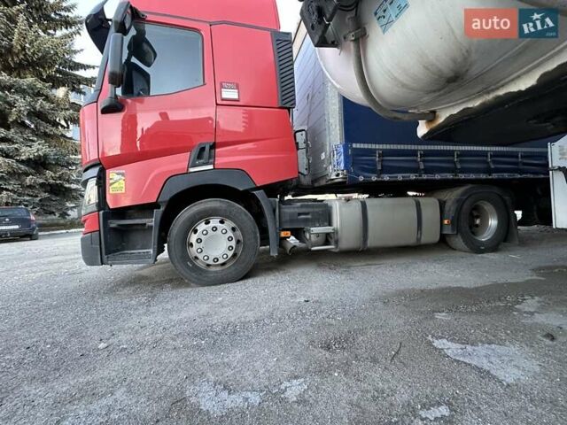 Красный Рено Range T, объемом двигателя 10.8 л и пробегом 810 тыс. км за 22222 $, фото 6 на Automoto.ua