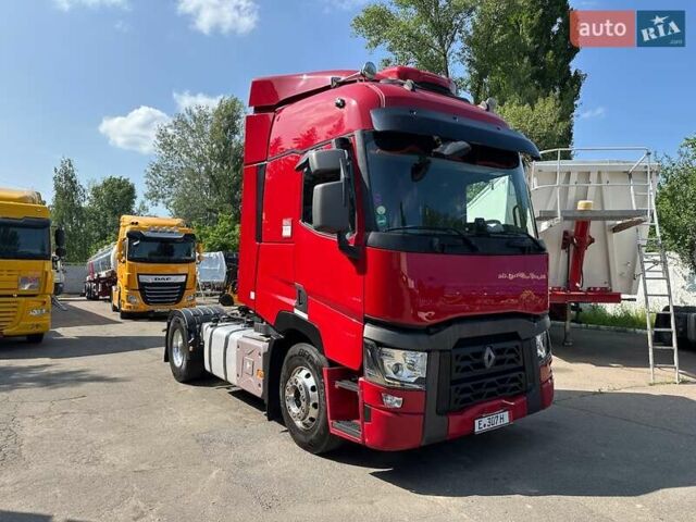 Красный Рено Range T, объемом двигателя 12.9 л и пробегом 698 тыс. км за 31900 $, фото 7 на Automoto.ua