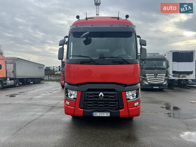 Красный Рено Range T, объемом двигателя 12.9 л и пробегом 618 тыс. км за 29900 $, фото 1 на Automoto.ua