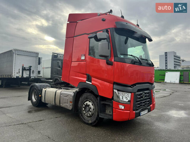 Красный Рено Range T, объемом двигателя 12.9 л и пробегом 618 тыс. км за 29900 $, фото 2 на Automoto.ua