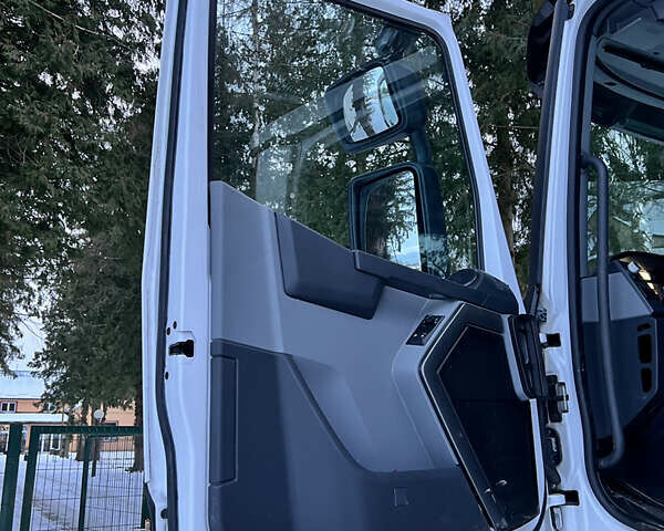 Рено Range T, объемом двигателя 0 л и пробегом 150 тыс. км за 95000 $, фото 4 на Automoto.ua