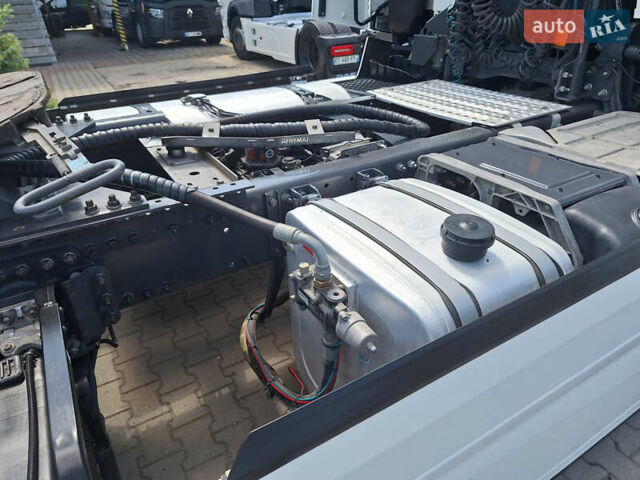 Рено Range T, объемом двигателя 12.9 л и пробегом 700 тыс. км за 27379 $, фото 3 на Automoto.ua