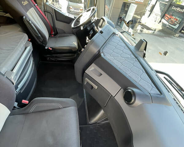 Рено Range T, об'ємом двигуна 12.9 л та пробігом 760 тис. км за 29450 $, фото 33 на Automoto.ua