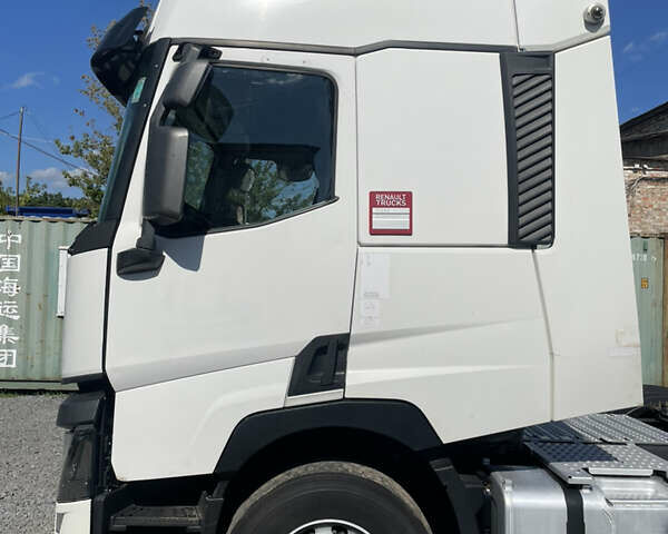 Рено Range T, объемом двигателя 12.9 л и пробегом 800 тыс. км за 25999 $, фото 16 на Automoto.ua