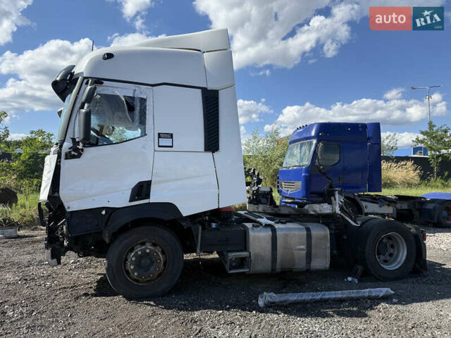 Рено Range T, объемом двигателя 0 л и пробегом 167 тыс. км за 32000 $, фото 4 на Automoto.ua
