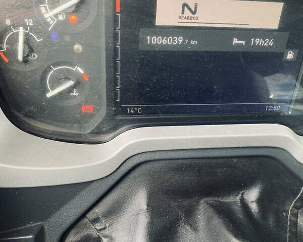 Желтый Рено Range T, объемом двигателя 10.8 л и пробегом 1 тыс. км за 28500 $, фото 22 на Automoto.ua