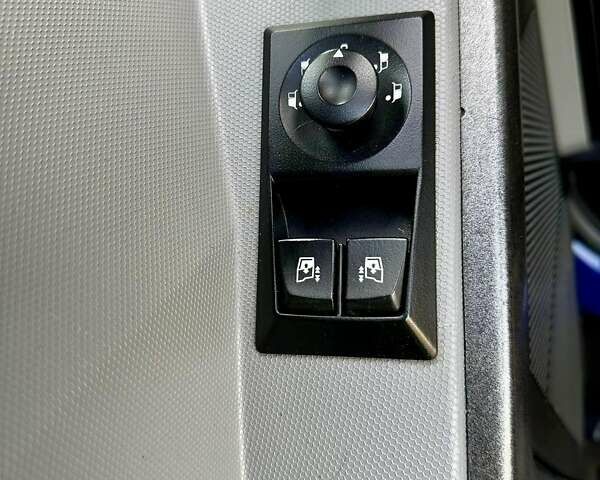 Синій Рено Range T, об'ємом двигуна 12.9 л та пробігом 690 тис. км за 37999 $, фото 119 на Automoto.ua