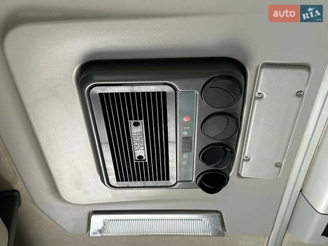 Синій Рено Range T, об'ємом двигуна 12.9 л та пробігом 690 тис. км за 37999 $, фото 95 на Automoto.ua