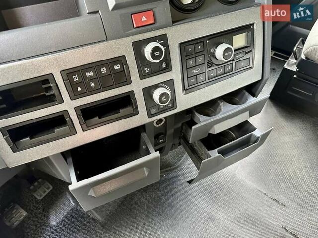 Синій Рено Range T, об'ємом двигуна 12.9 л та пробігом 690 тис. км за 37999 $, фото 104 на Automoto.ua