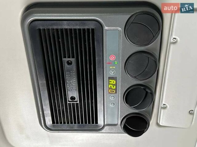 Синій Рено Range T, об'ємом двигуна 12.9 л та пробігом 690 тис. км за 37999 $, фото 60 на Automoto.ua