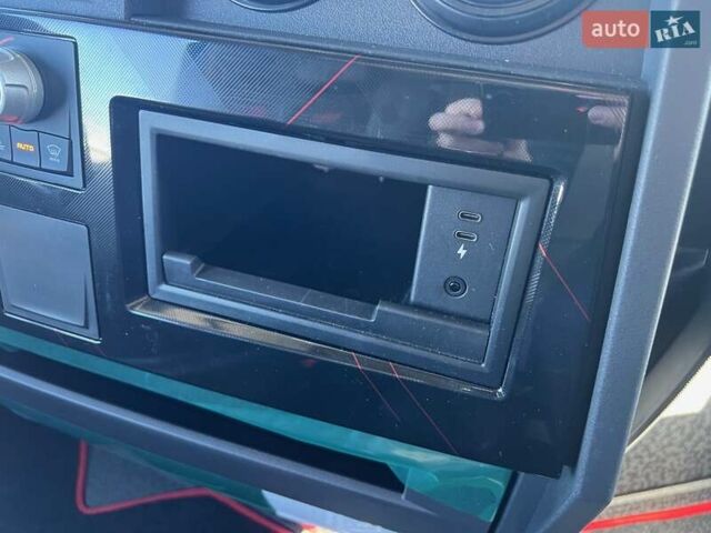 Синий Рено Range T, объемом двигателя 0 л и пробегом 3 тыс. км за 137010 $, фото 19 на Automoto.ua