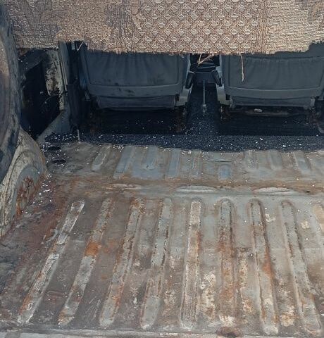 Білий Рено Рапід, об'ємом двигуна 1.6 л та пробігом 350 тис. км за 1300 $, фото 5 на Automoto.ua