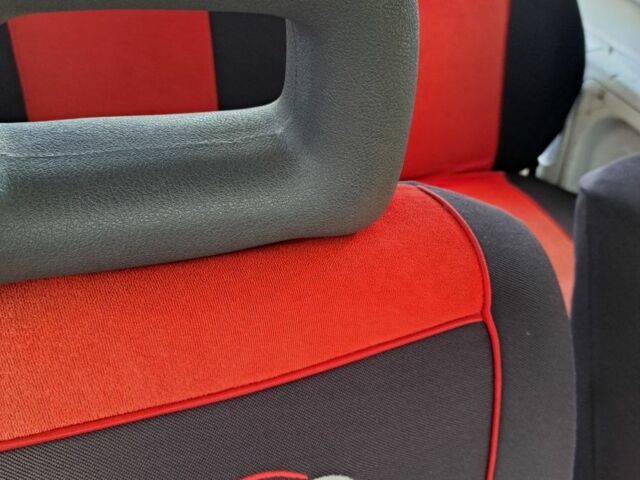 Белый Рено Рапид, объемом двигателя 0 л и пробегом 143 тыс. км за 1178 $, фото 4 на Automoto.ua