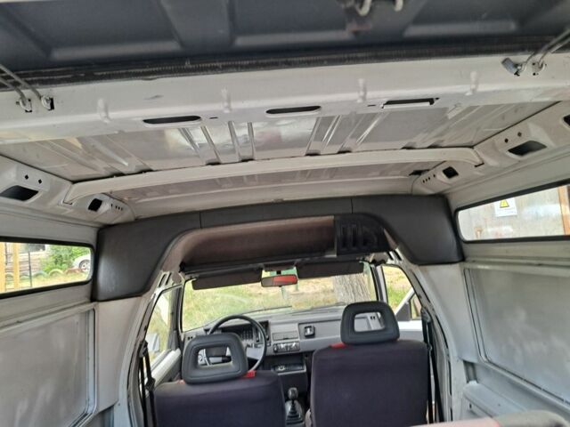 Белый Рено Рапид, объемом двигателя 0 л и пробегом 143 тыс. км за 1178 $, фото 5 на Automoto.ua