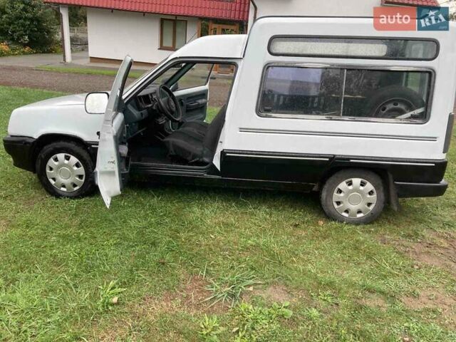 Белый Рено Рапид, объемом двигателя 1.9 л и пробегом 320 тыс. км за 1300 $, фото 6 на Automoto.ua