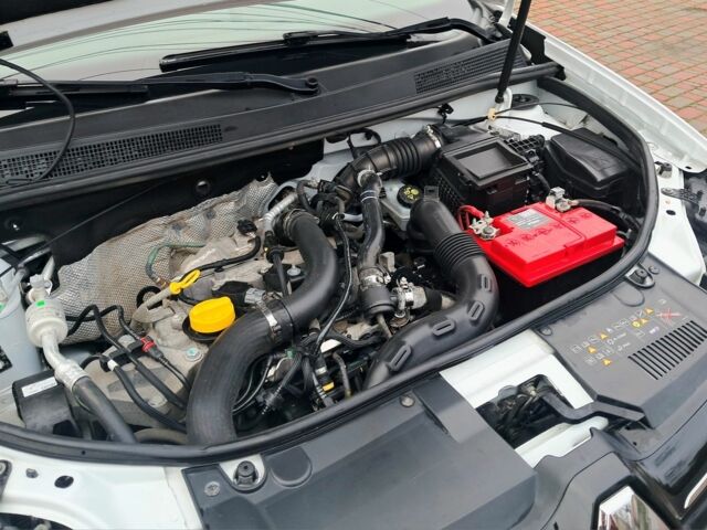 Белый Рено Родео, объемом двигателя 0.9 л и пробегом 125 тыс. км за 8300 $, фото 17 на Automoto.ua