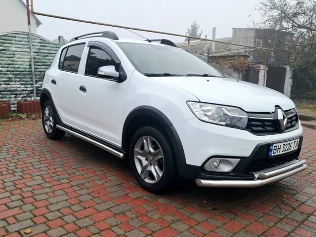 Белый Рено Родео, объемом двигателя 0.9 л и пробегом 125 тыс. км за 8300 $, фото 4 на Automoto.ua