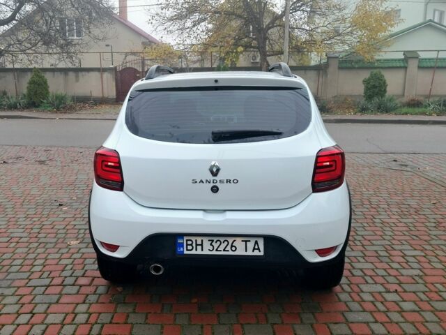 Белый Рено Родео, объемом двигателя 0.9 л и пробегом 125 тыс. км за 8300 $, фото 5 на Automoto.ua