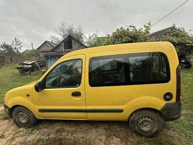 Желтый Рено Родео, объемом двигателя 1.9 л и пробегом 235 тыс. км за 1800 $, фото 2 на Automoto.ua
