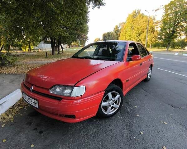 Красный Рено Сафран, объемом двигателя 2.2 л и пробегом 500 тыс. км за 1800 $, фото 2 на Automoto.ua
