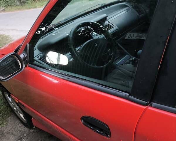 Красный Рено Сафран, объемом двигателя 2.2 л и пробегом 500 тыс. км за 1800 $, фото 1 на Automoto.ua