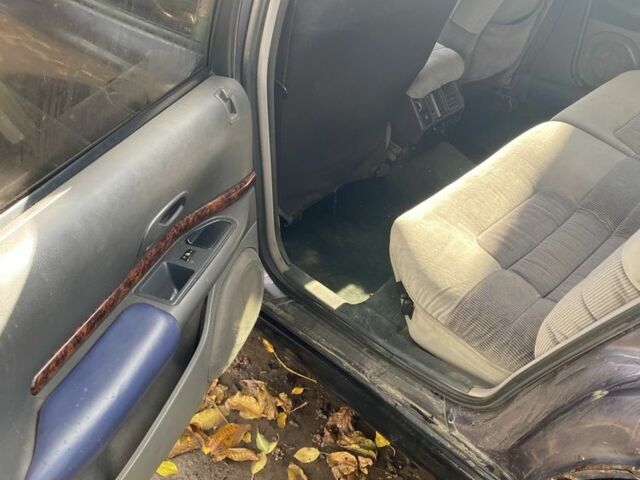 Рено Сафран 1993 в Виннице на Automoto.ua Серый Рено Сафран, объемом двигателя 2 л и пробегом 200 тыс. км за 700 $, фото 5 на Automoto.ua