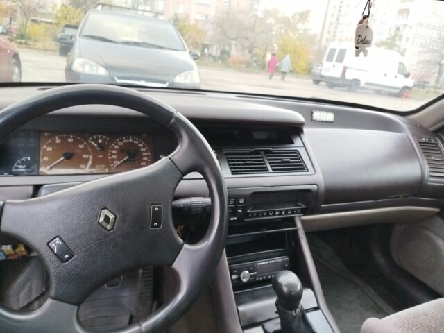 Серый Рено Сафран, объемом двигателя 2.2 л и пробегом 341 тыс. км за 1903 $, фото 8 на Automoto.ua