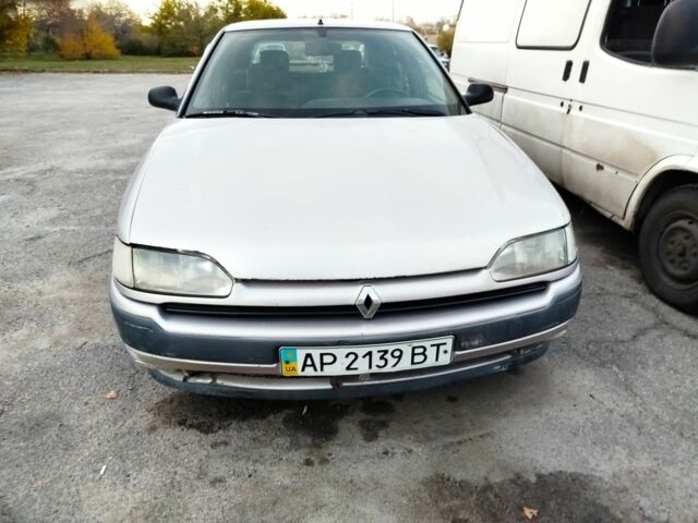 Серый Рено Сафран, объемом двигателя 2.2 л и пробегом 341 тыс. км за 1903 $, фото 1 на Automoto.ua