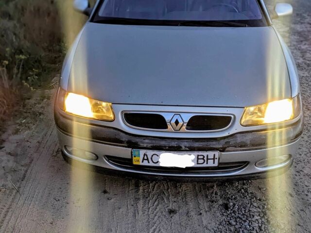 Серый Рено Сафран, объемом двигателя 2 л и пробегом 320 тыс. км за 2399 $, фото 2 на Automoto.ua
