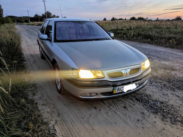 Серый Рено Сафран, объемом двигателя 2 л и пробегом 320 тыс. км за 2399 $, фото 3 на Automoto.ua