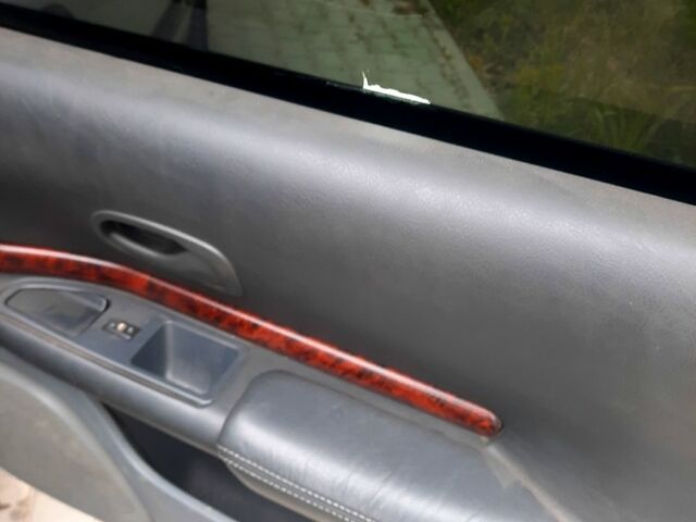 Серый Рено Сафран, объемом двигателя 3 л и пробегом 400 тыс. км за 2300 $, фото 2 на Automoto.ua