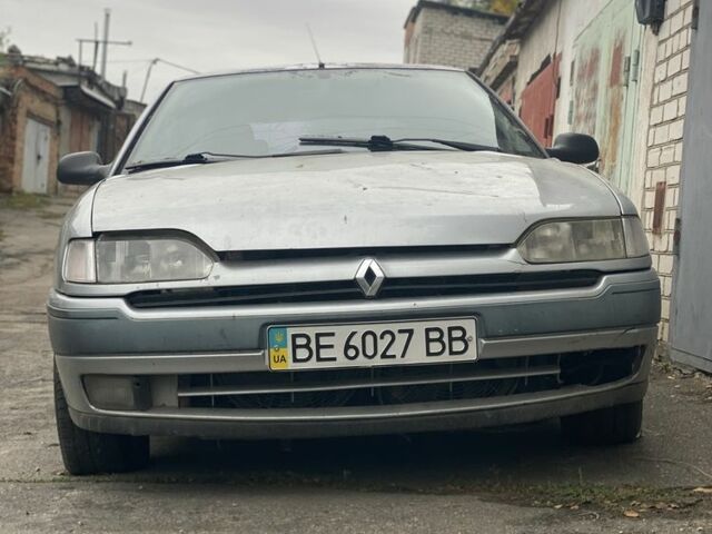 Рено Сафран 1995 в Николаеве на Automoto.ua Серый Рено Сафран, объемом двигателя 3 л и пробегом 250 тыс. км за 599 $, фото 2 на Automoto.ua