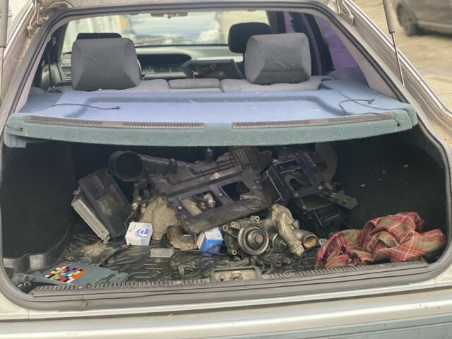 Рено Сафран 1995 в Николаеве на Automoto.ua Серый Рено Сафран, объемом двигателя 3 л и пробегом 250 тыс. км за 599 $, фото 6 на Automoto.ua