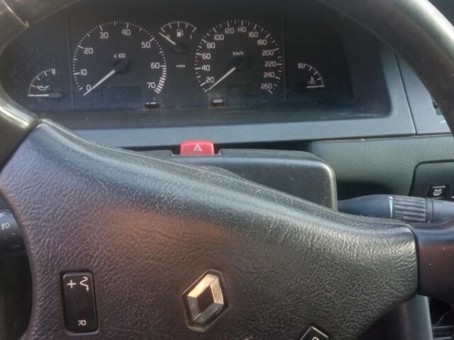 Синий Рено Сафран, объемом двигателя 0 л и пробегом 270 тыс. км за 452 $, фото 7 на Automoto.ua