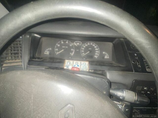 Синій Рено Сафран, об'ємом двигуна 2 л та пробігом 235 тис. км за 950 $, фото 2 на Automoto.ua