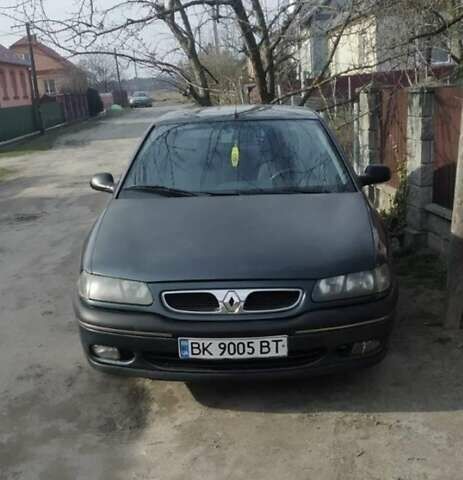 Зелений Рено Сафран, об'ємом двигуна 1.9 л та пробігом 350 тис. км за 1800 $, фото 7 на Automoto.ua