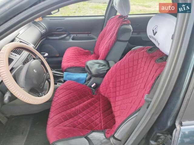 Зеленый Рено Сафран, объемом двигателя 2.44 л и пробегом 353 тыс. км за 2950 $, фото 11 на Automoto.ua