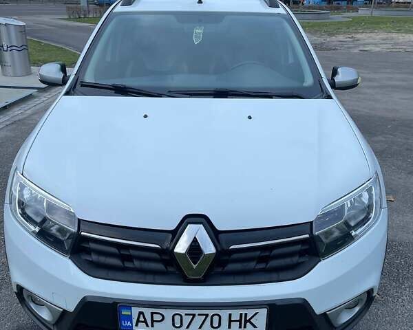 Белый Рено Сандеро СтэпВэй, объемом двигателя 0.9 л и пробегом 95 тыс. км за 8999 $, фото 10 на Automoto.ua