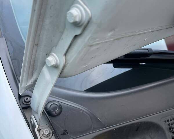 Белый Рено Сандеро СтэпВэй, объемом двигателя 0.9 л и пробегом 95 тыс. км за 8999 $, фото 25 на Automoto.ua