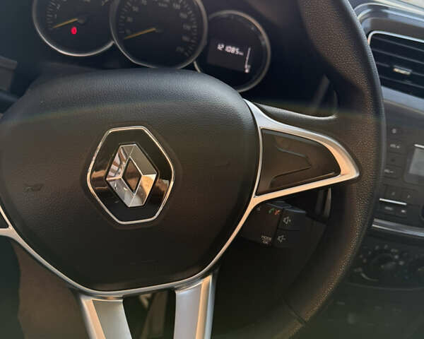 Білий Рено Сандеро СтепВей, об'ємом двигуна 1.46 л та пробігом 120 тис. км за 9700 $, фото 7 на Automoto.ua