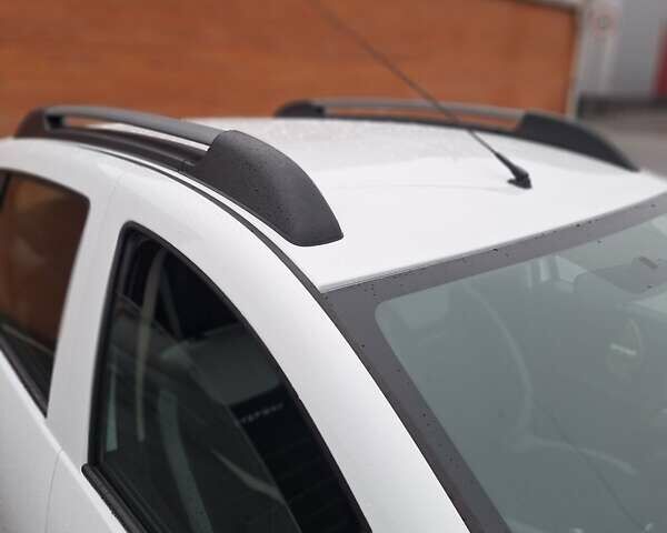 Белый Рено Сандеро СтэпВэй, объемом двигателя 1.46 л и пробегом 136 тыс. км за 9950 $, фото 29 на Automoto.ua