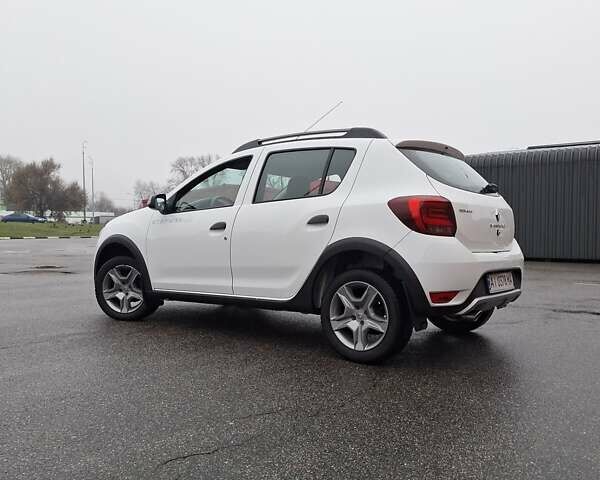 Белый Рено Сандеро СтэпВэй, объемом двигателя 1.46 л и пробегом 136 тыс. км за 9950 $, фото 20 на Automoto.ua