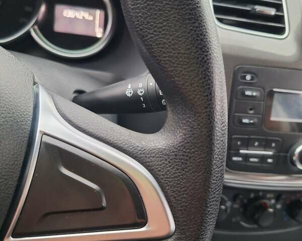 Белый Рено Сандеро СтэпВэй, объемом двигателя 1.46 л и пробегом 136 тыс. км за 9950 $, фото 36 на Automoto.ua